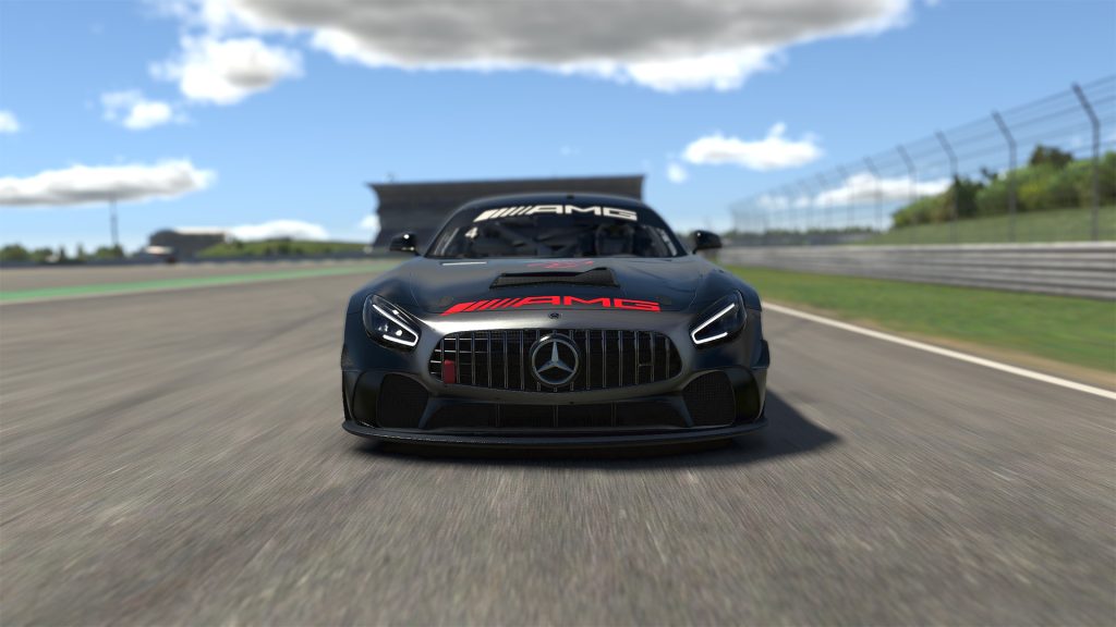 Mercedes-AMG GT4 su iRacing: La Guida per Iniziare.