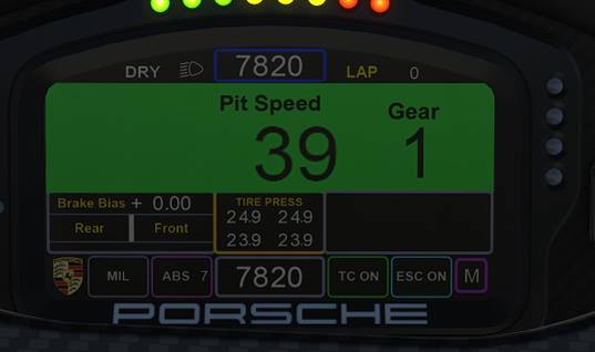 Porsche 718 Cayman GT4 su iRacing: La Guida per Iniziare.